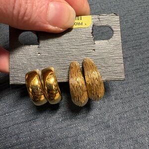 2 pair Vintage Trifari Gold hoop clip on Earrings